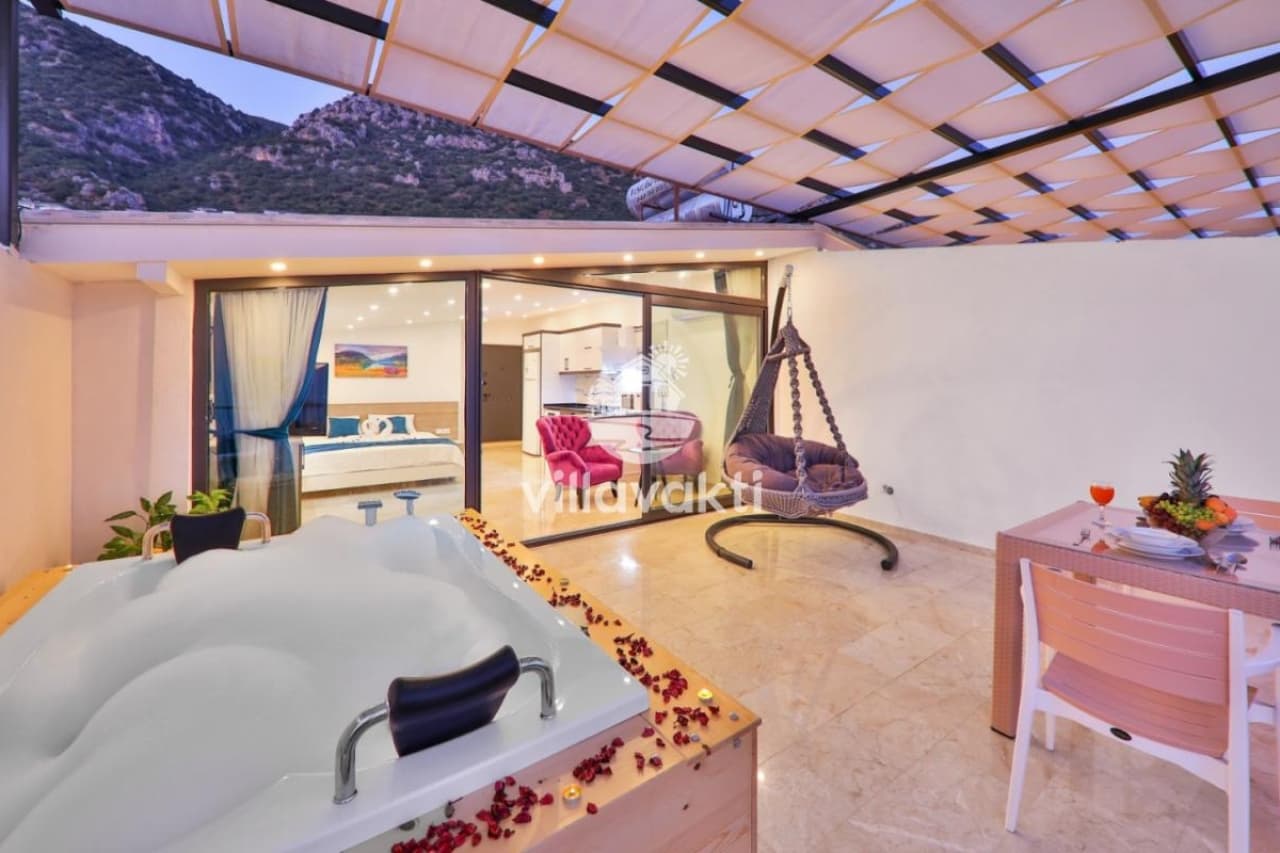 Suit Manolya - Kalkan’da Jakuzili Suit Daire, Kalkan — 5. fotoğraf